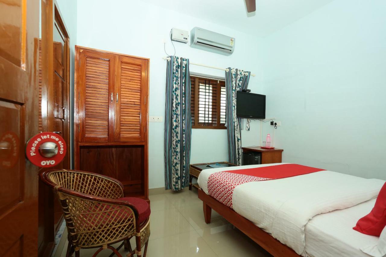 Oyo 6216 Royz Destinations Hotel Thiruvananthapuram Exterior photo